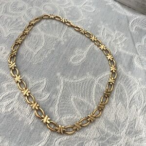 Vintage Avon gold necklace